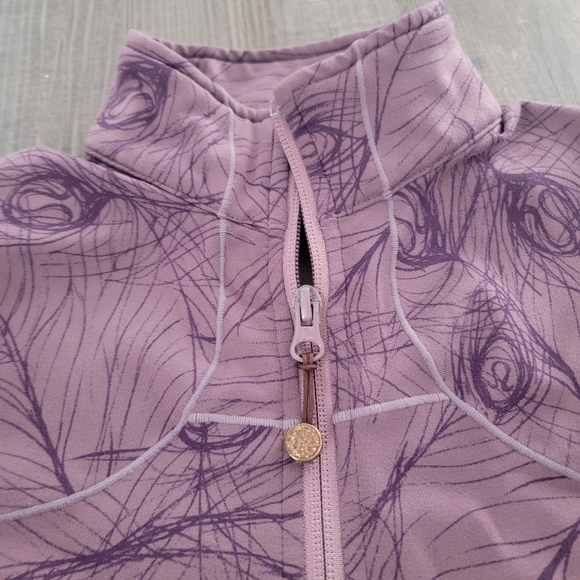 Lululemon forme jacket size 4 - Picture 3 of 4